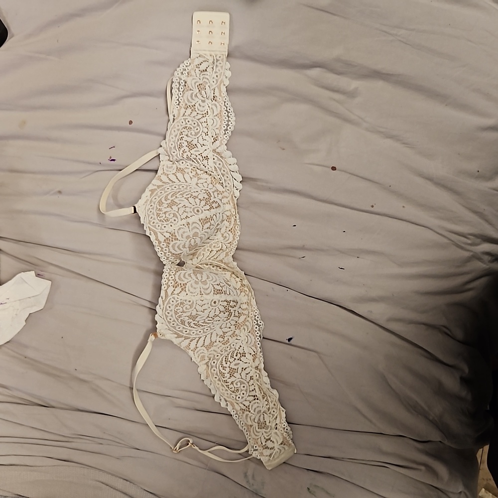 Lace bra